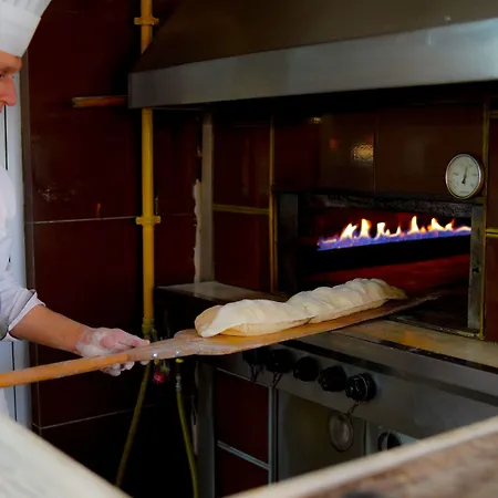 Aes Club 4* אולודניץ