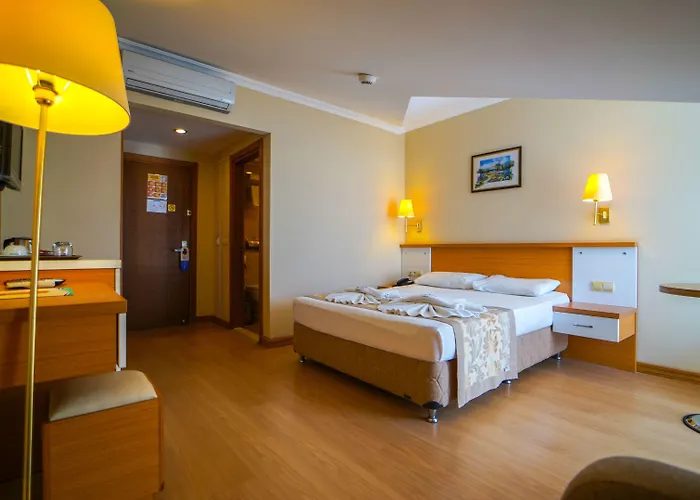Aes Club Hotel 4*