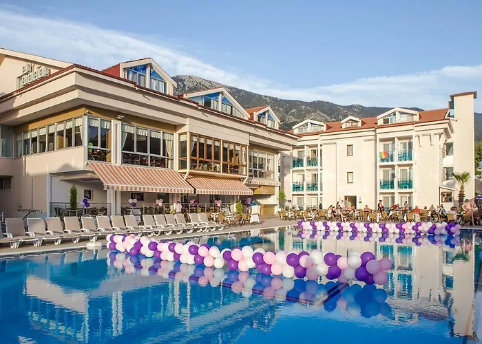 Hotel Aes Club
