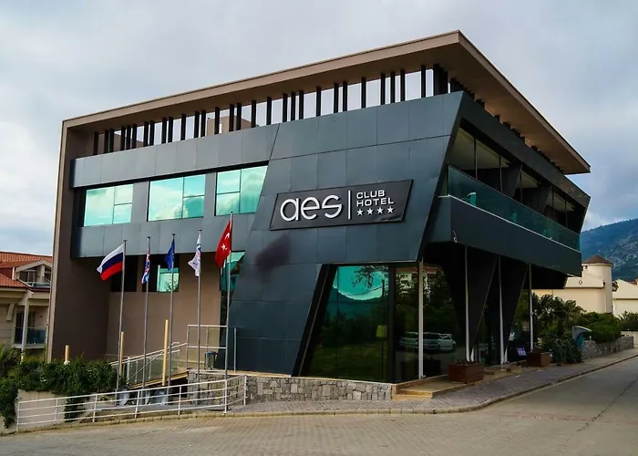 Hotel Aes Club