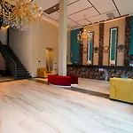 آيس كلوب فندق 4*