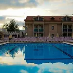 فندق آيس كلوب 4*