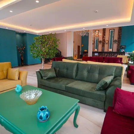Hotel Aes Club